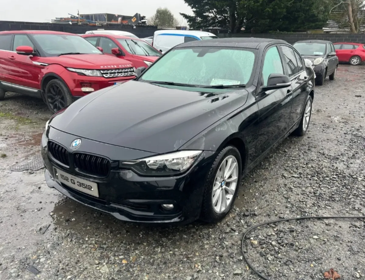 2015 Bmw 3-Series Driving - Image 1