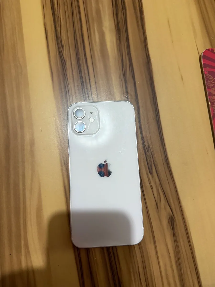 iPhone 12 white 64g - Image 4