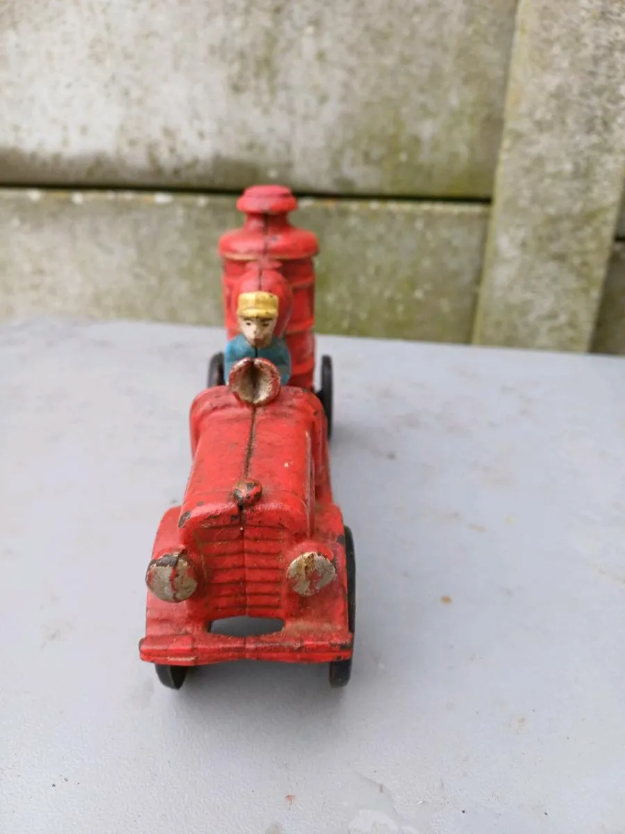 Vintage Cast-iron Fire Truck - Image 4