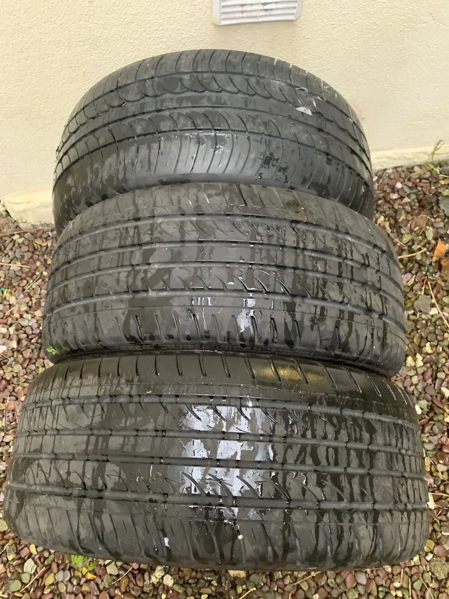 Sirocco wheels for sale with two brand-new tires - Image 3