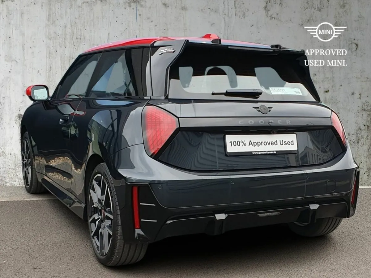 Mini Cooper Cooper E - Image 3