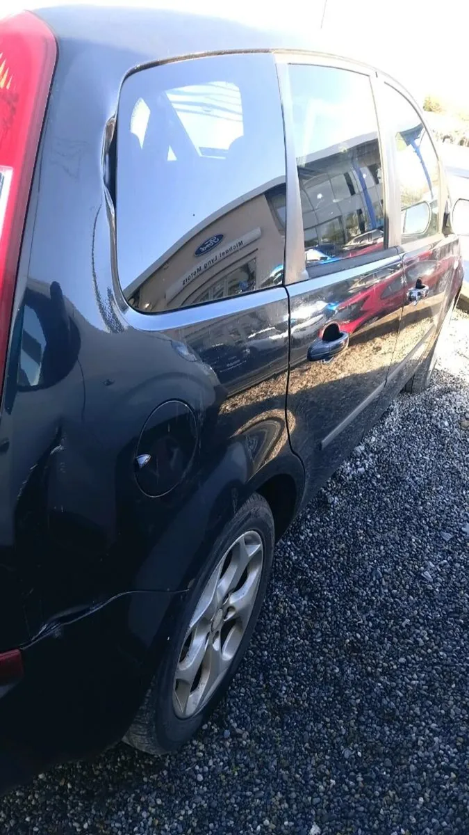 2011 ford focus - Image 2