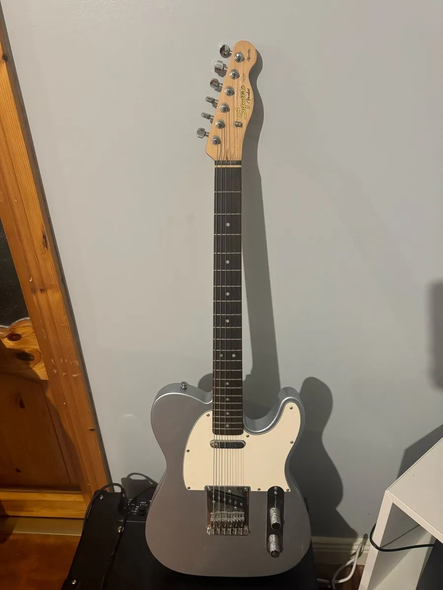 Fender squire Tele - Image 1