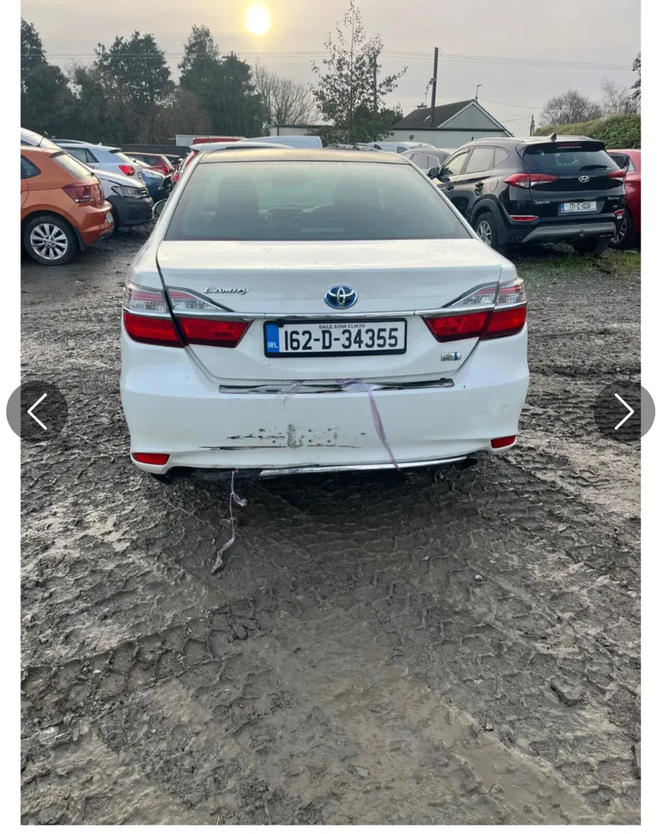 162 Toyota Camry 2.5 Hybrid - Image 4