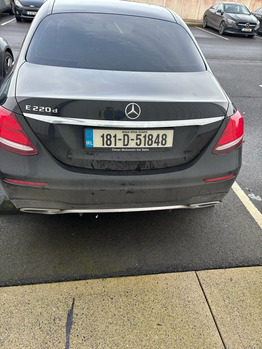 Mercedes e220 amg line - Image 3