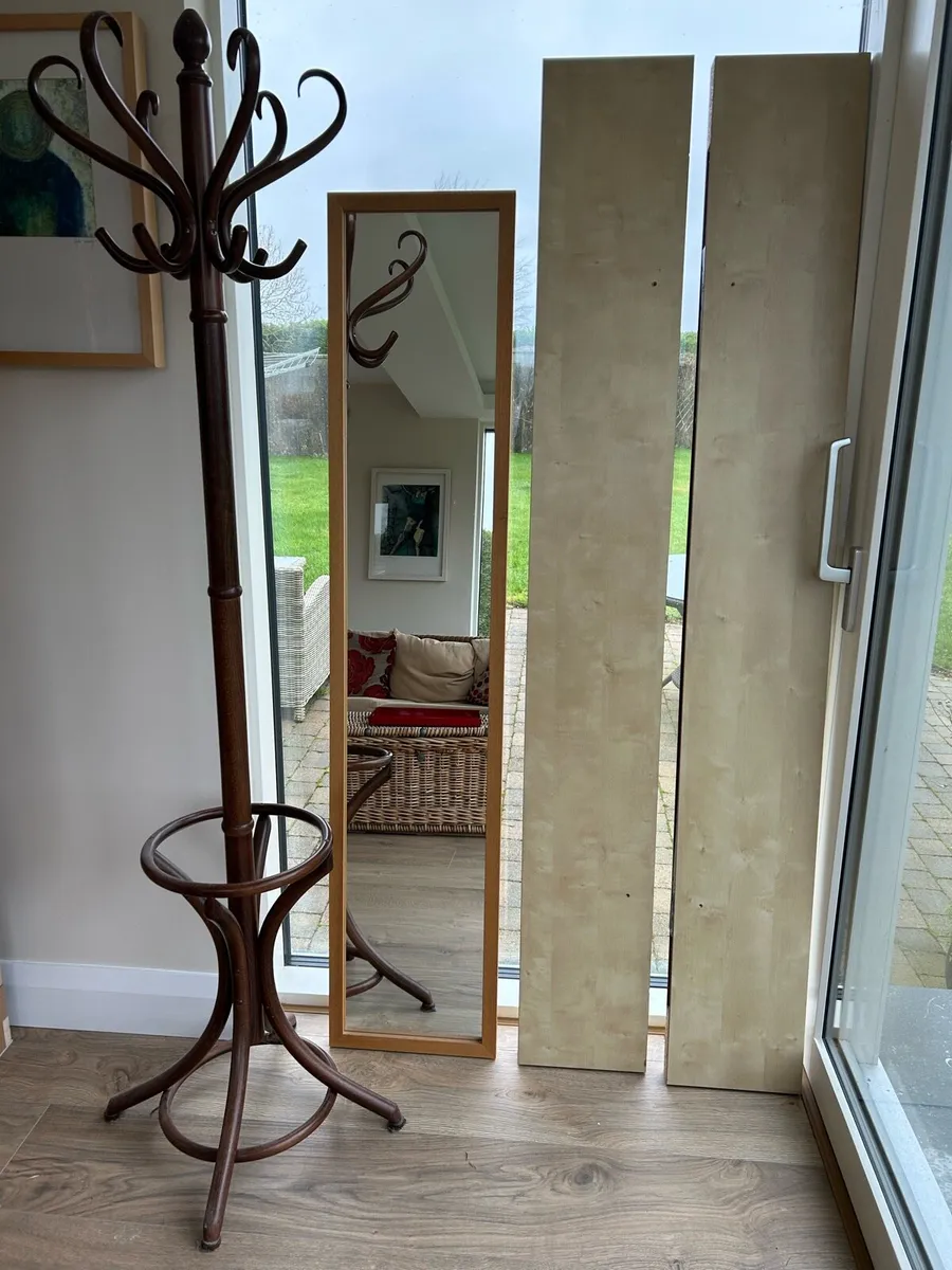 Mirror, shelves and coat rack - Image 1