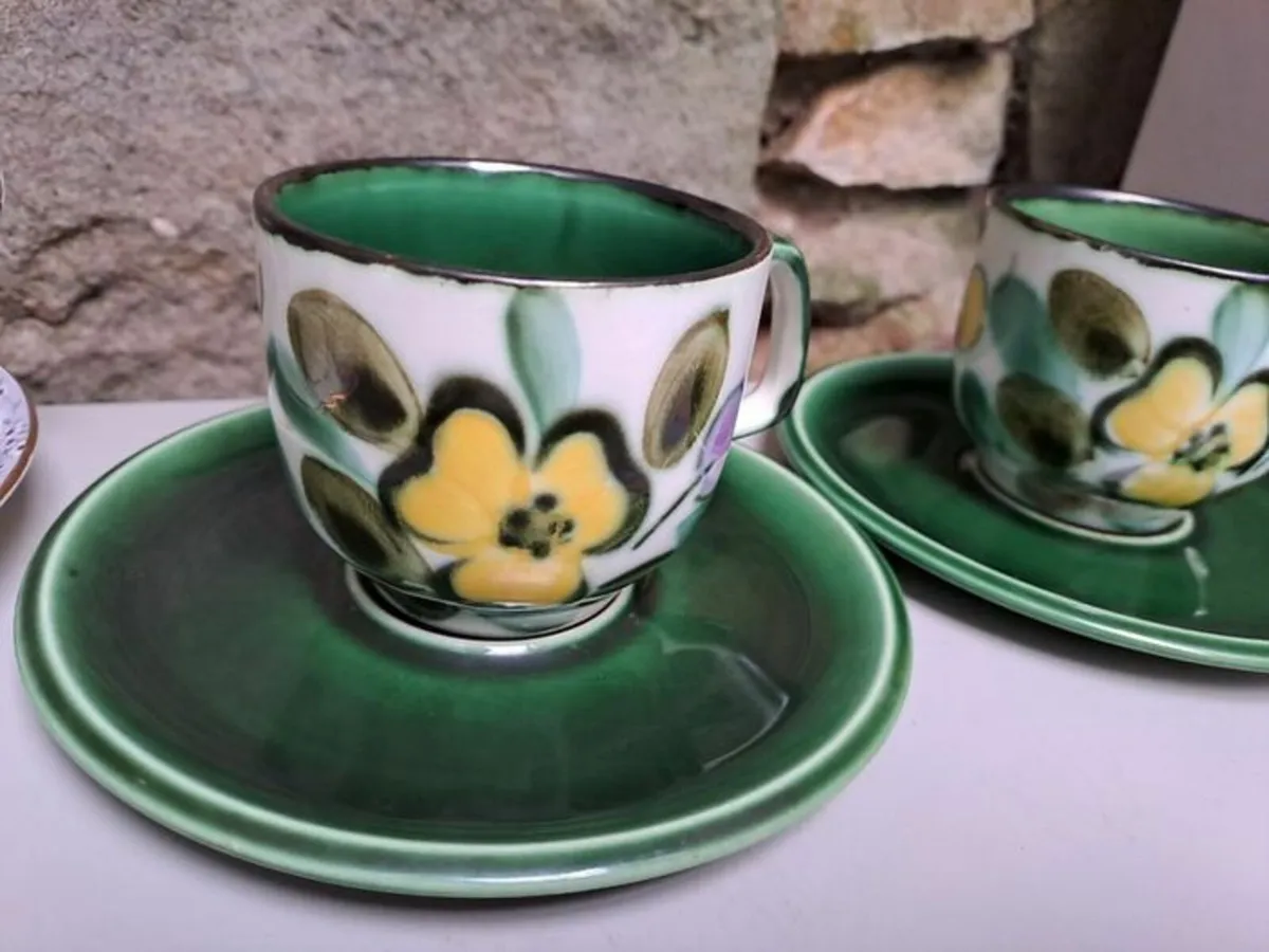 2 In the Mood teacups and saucers - Image 2