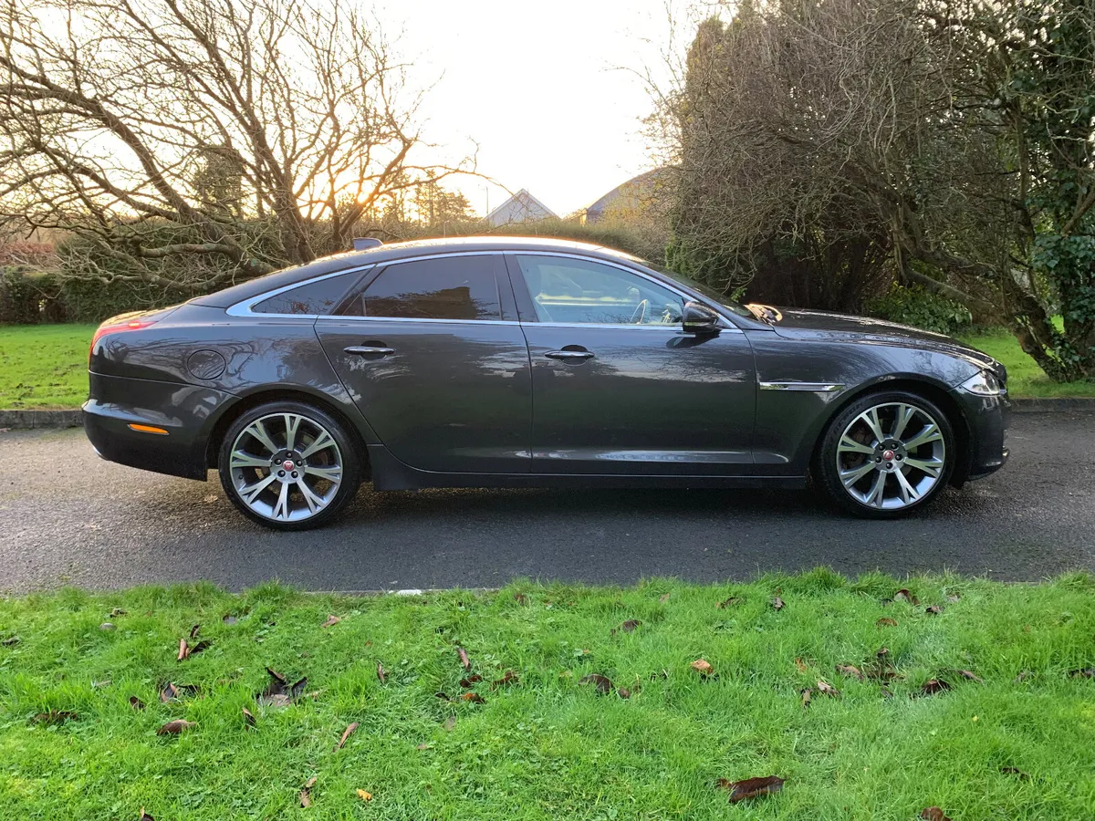 Jaguar XJ 2019 3.0d V6 PORTFOLIO - Image 1