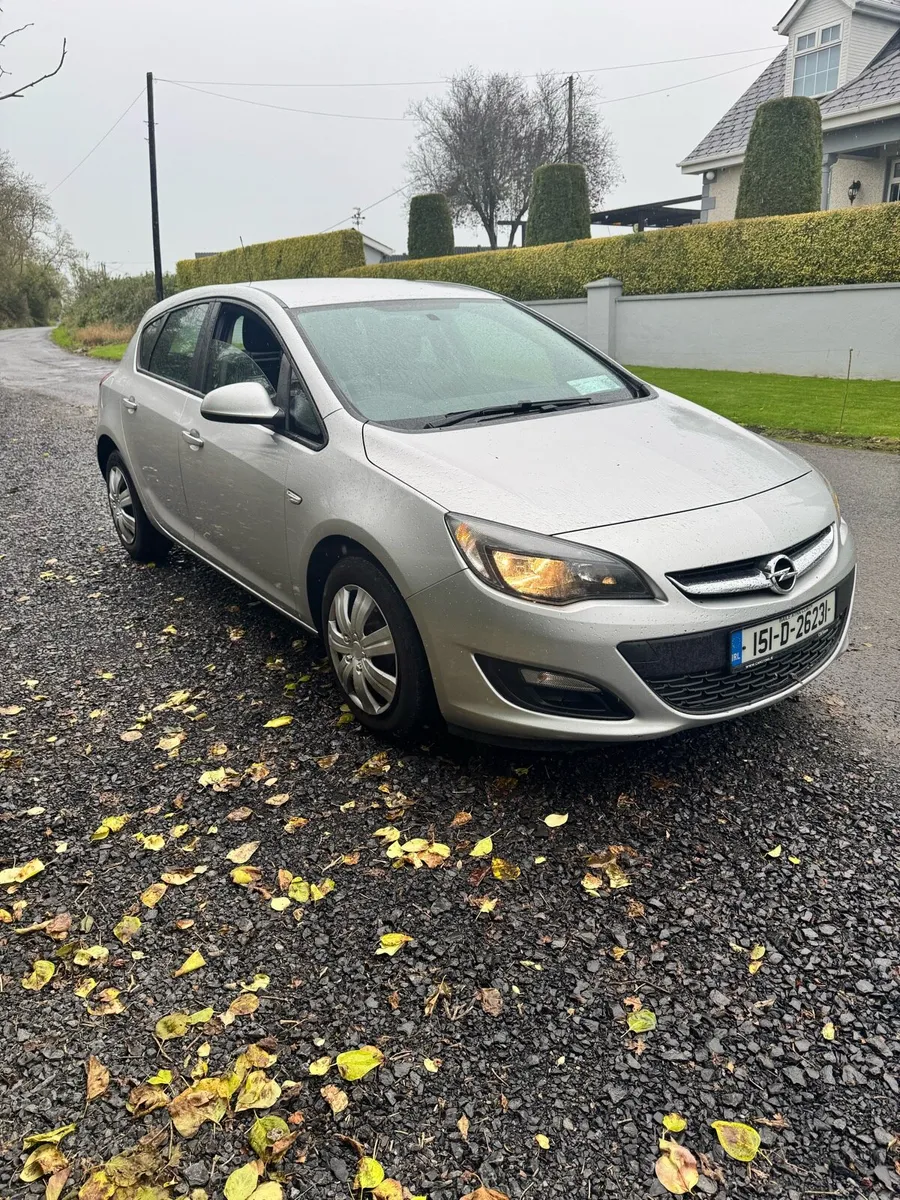 2015 Opel Astra - Low Mileage - NCT 03/27 and Tax - Image 3