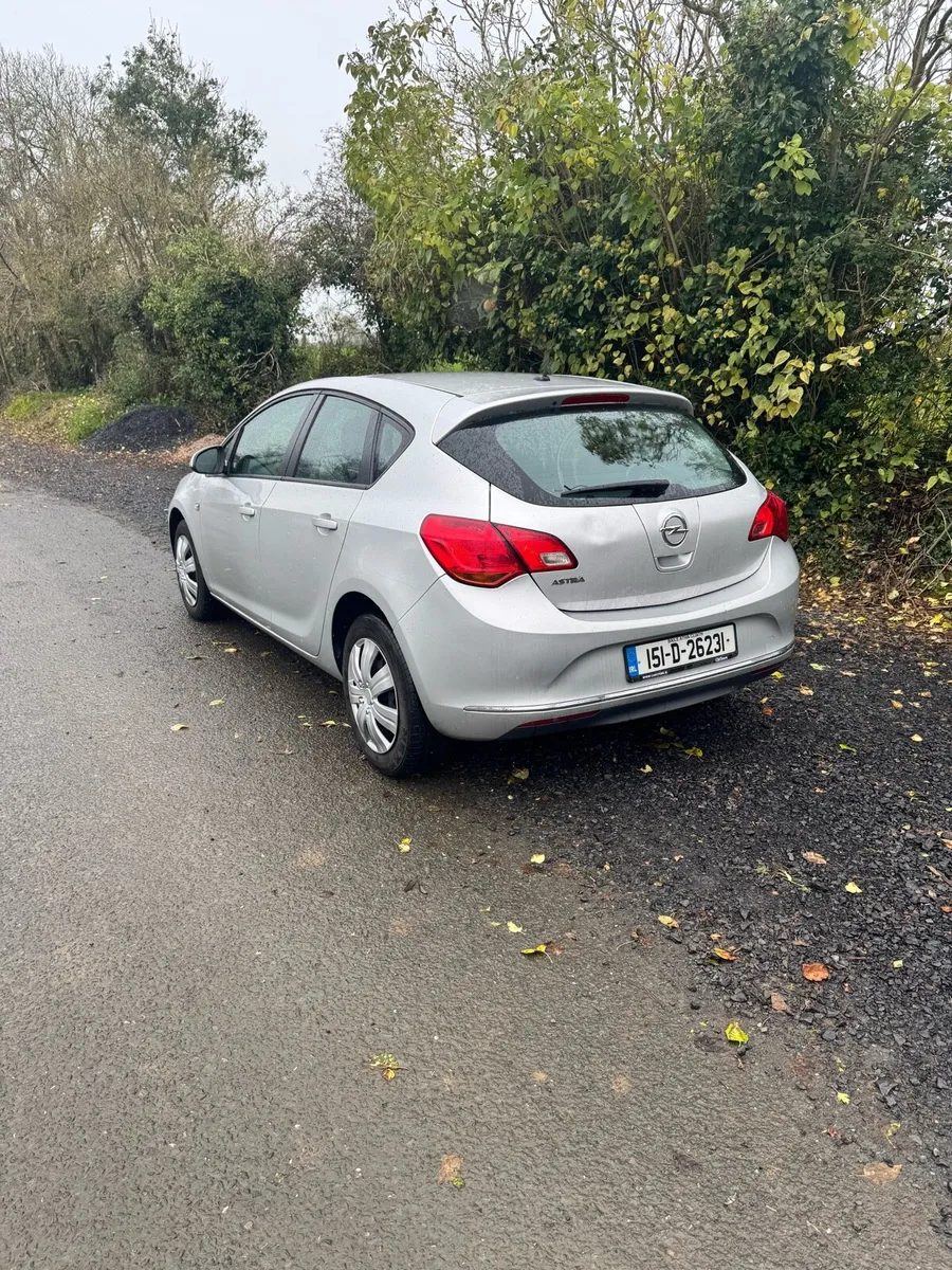 2015 Opel Astra - Low Mileage - NCT 03/27 and Tax - Image 4