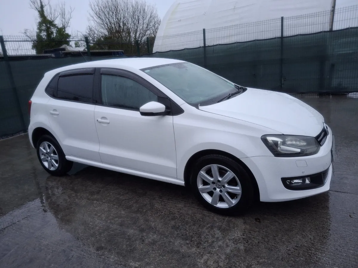 2013 Volkswagen Tsi Automatic - Image 1