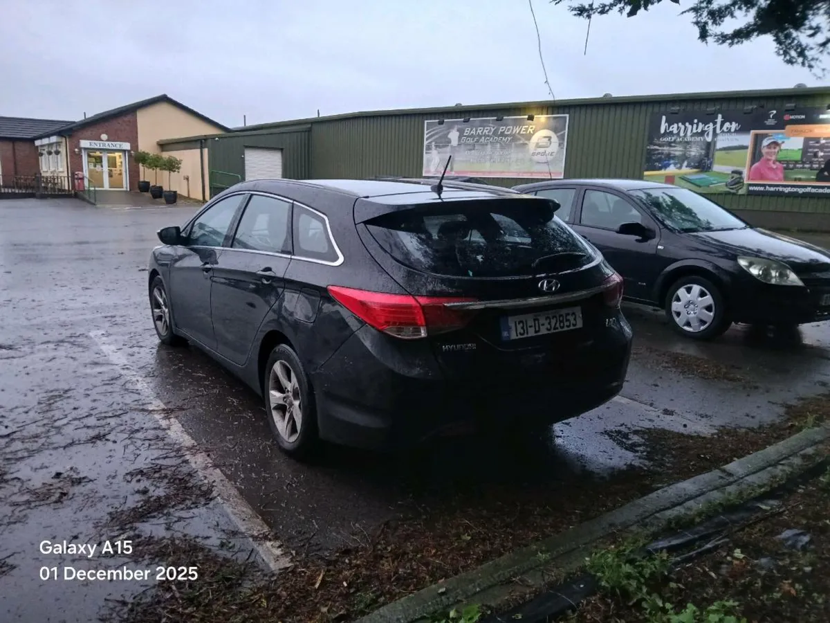 131 Hyundai I40 estate - Image 3