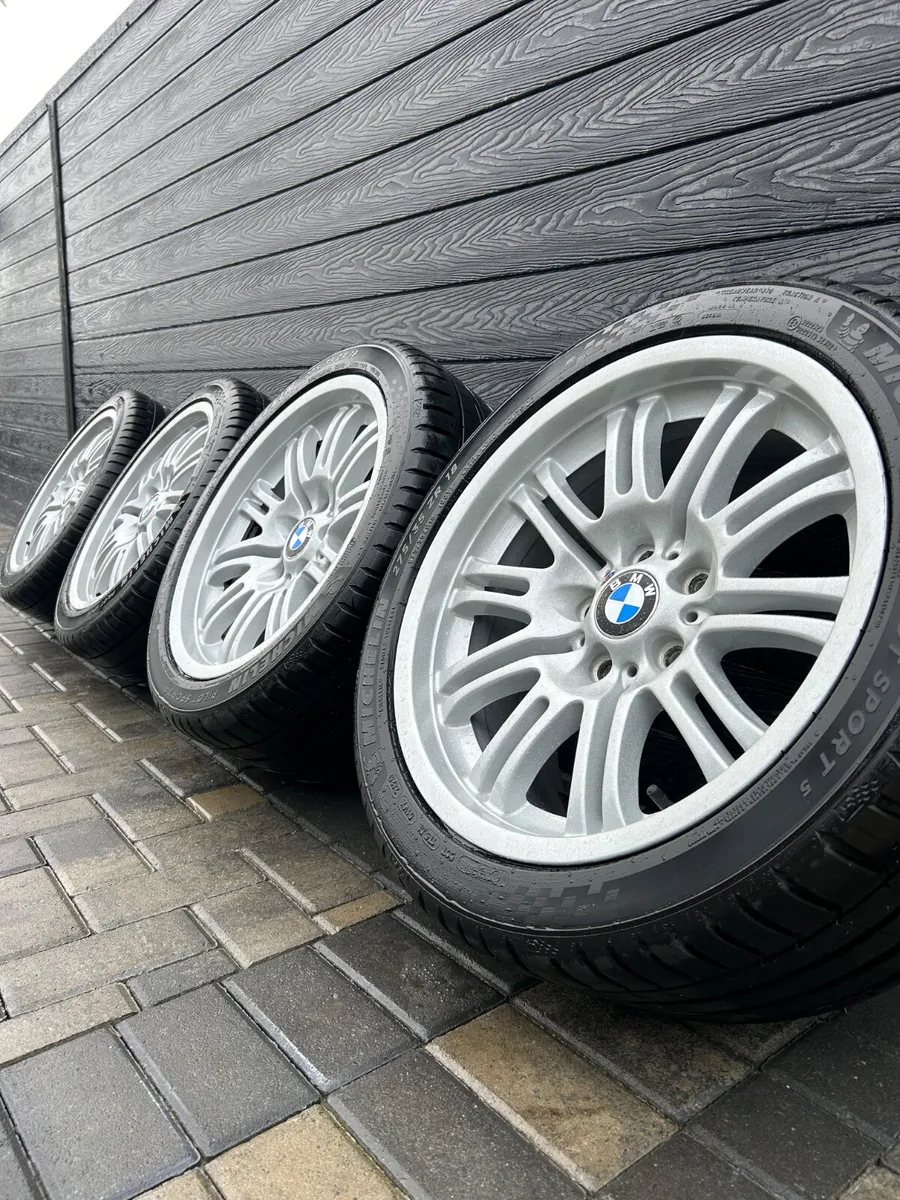 18” GENUINE BMW SPIDER ALLOY WHEELS & TYRES - Image 1