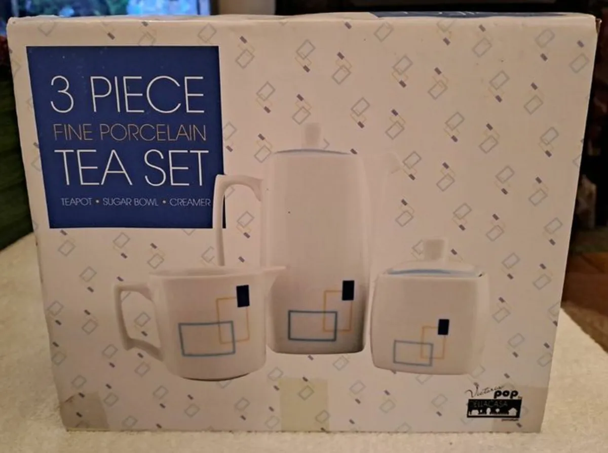 3 piece Porcelain tea set - Image 1
