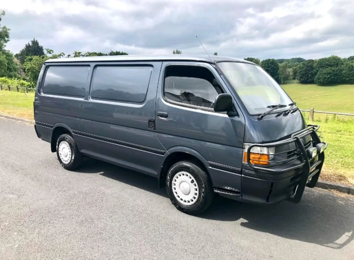 Anyone got an old model hiace 1993 to 1995 - Image 1