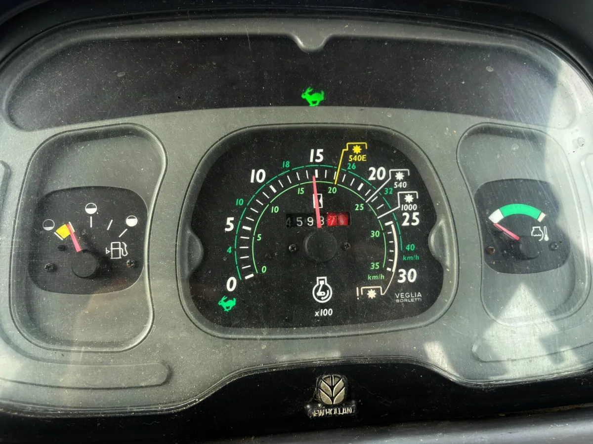 2000 NEW HOLLAND TL90 - Image 3