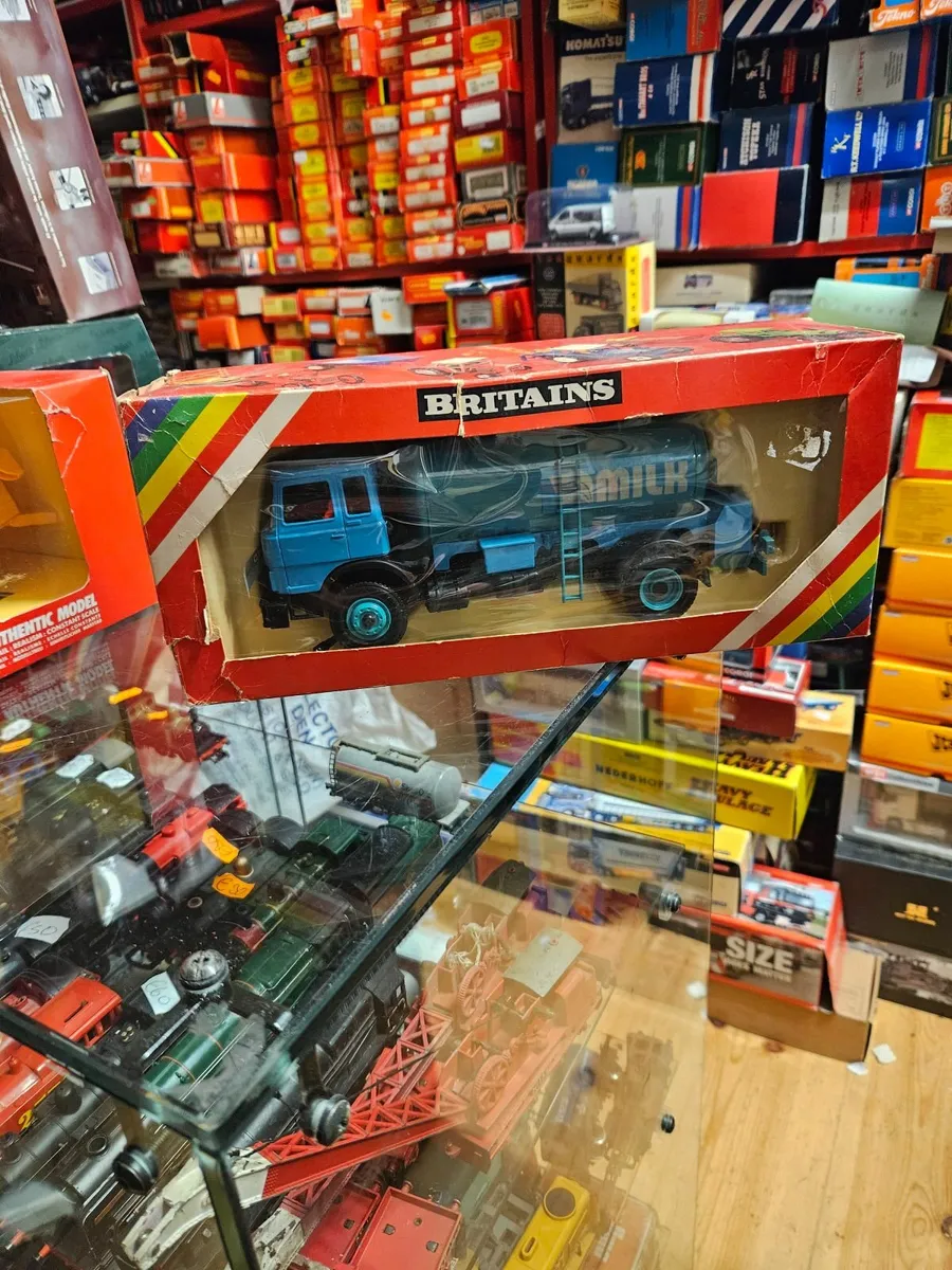 Britain's Iveco Milk Lorry - Image 1