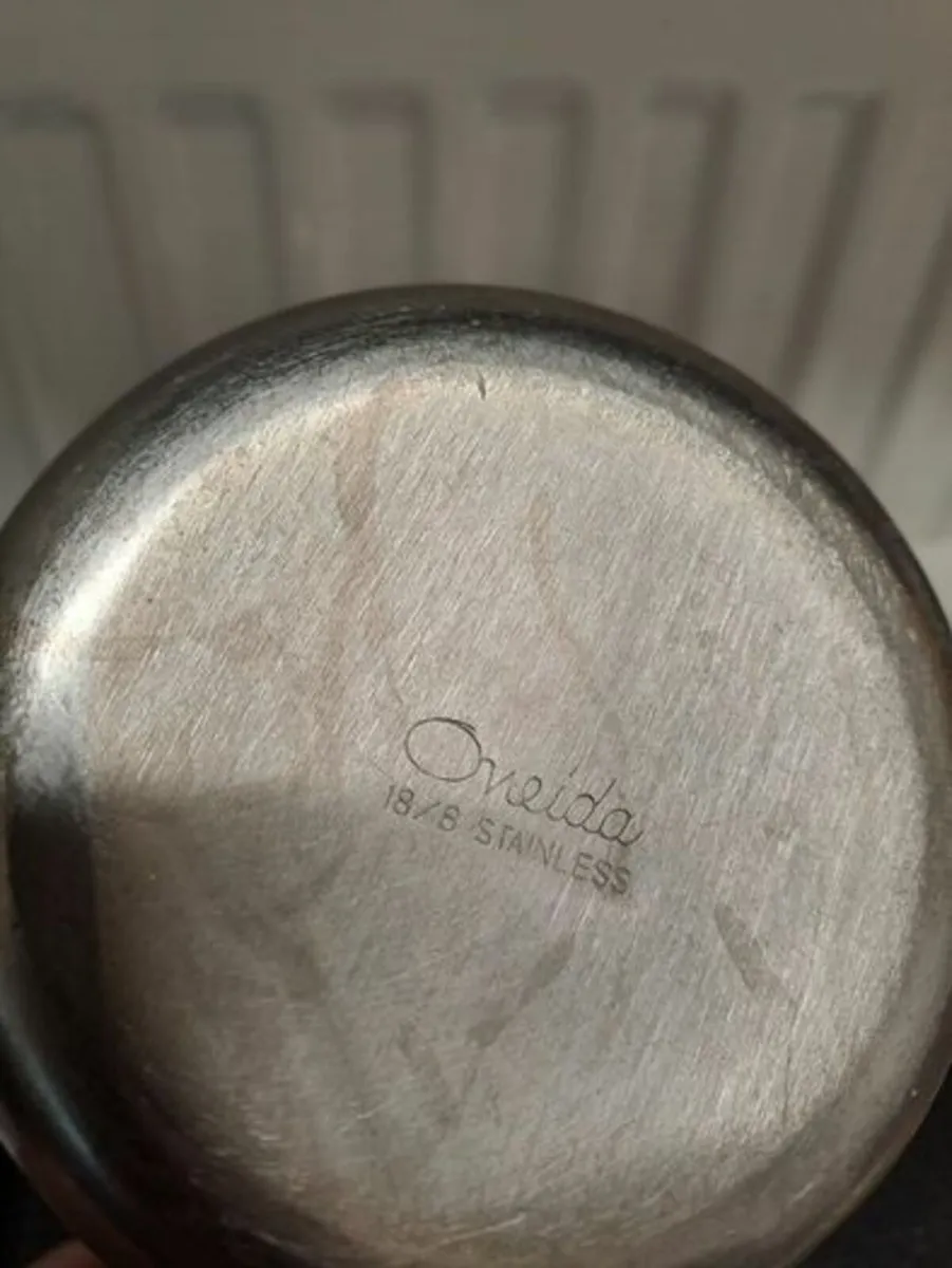 Oneida 18 8 tea pot - Image 3