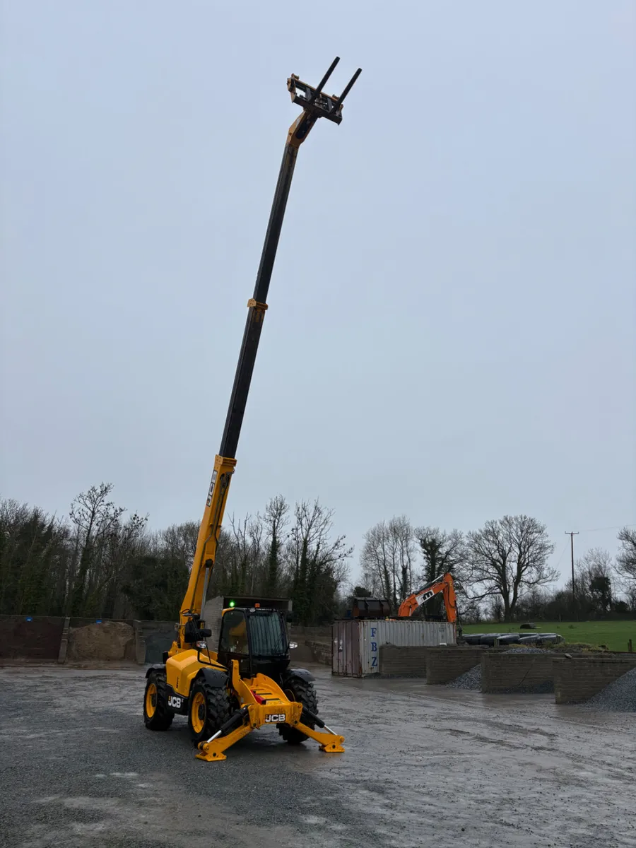 2023 JCB 540 140 low hours Finance Arranged - Image 3