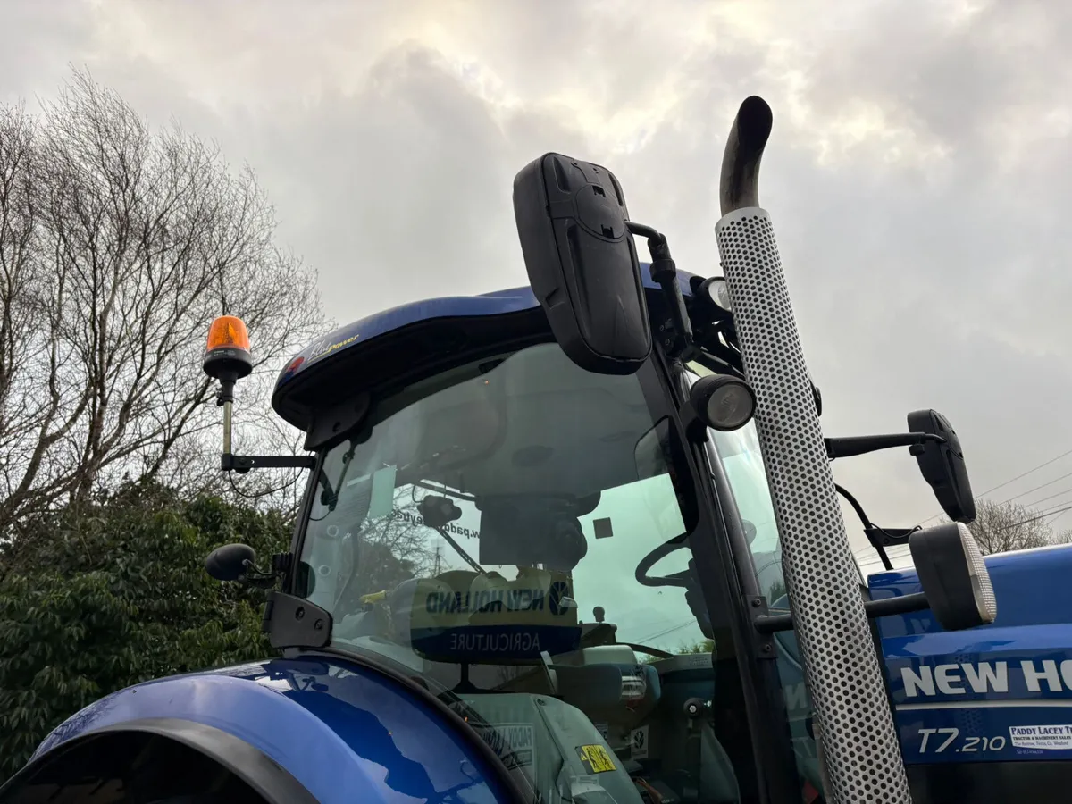 2014 NEW HOLLAND T7.210 BLUE POWER - Image 2