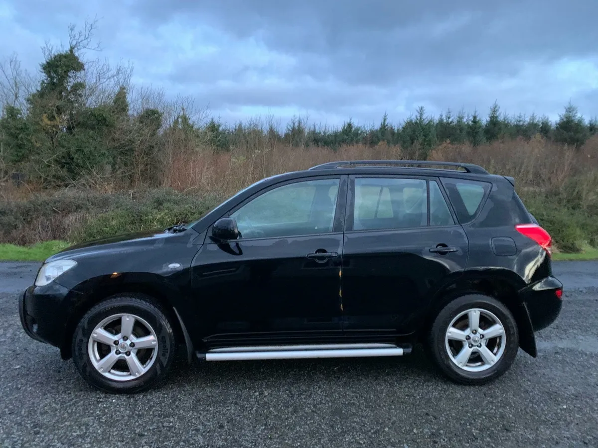 Toyota Rav 4 4 Wheel Drive - Image 3