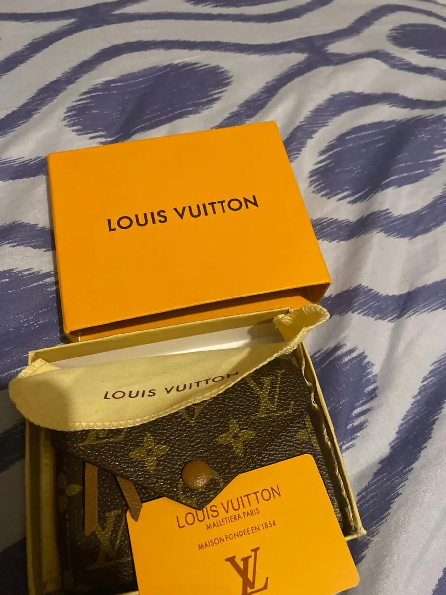 Louis Vuitton wallet brand new real