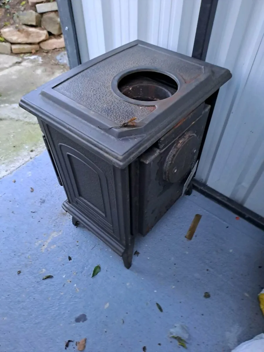 Stove - Image 1