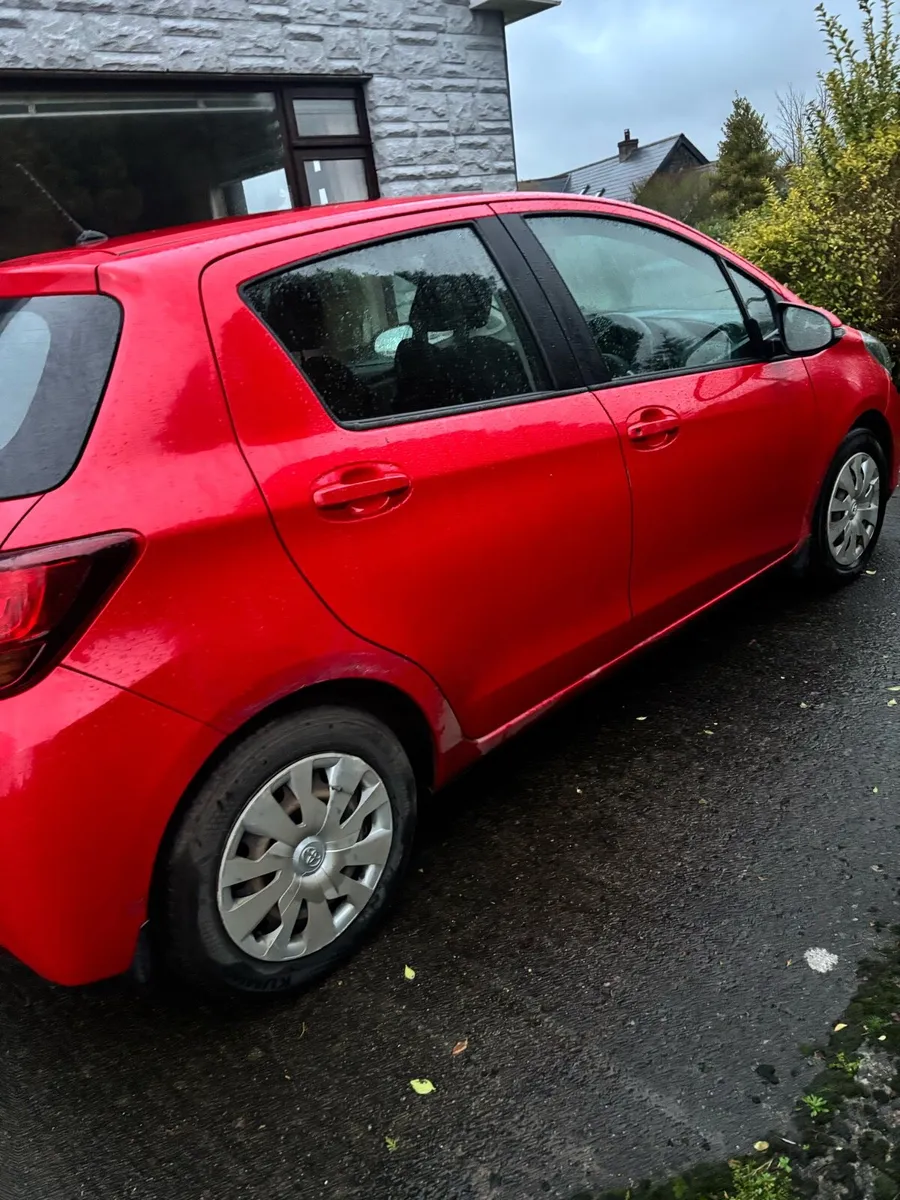 Toyota Yaris - Image 2