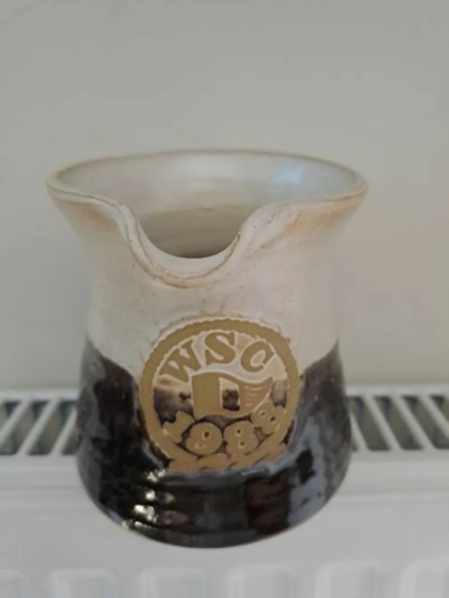 Pottery creamer WSC 1988 - Image 1