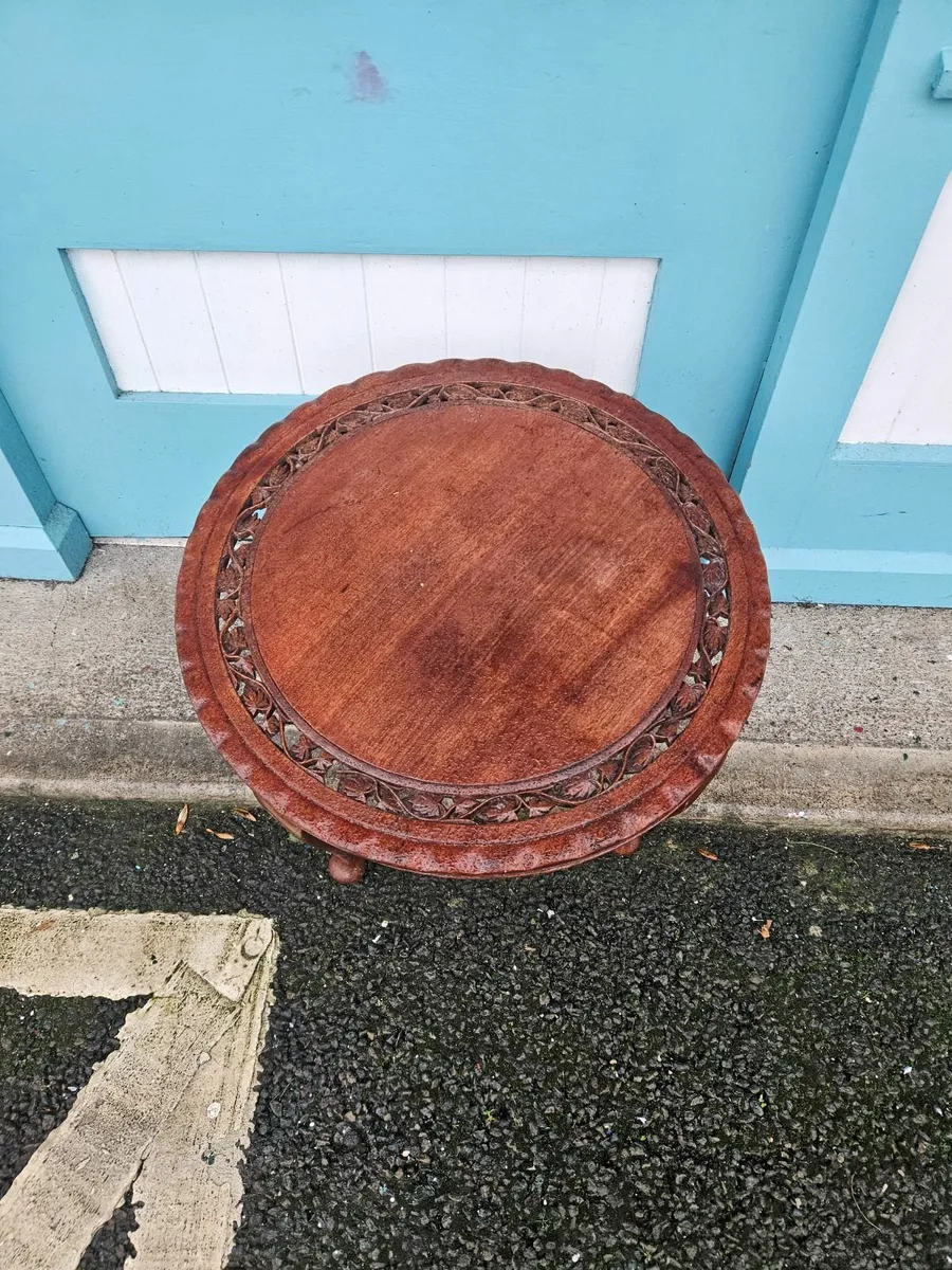 Vintage Round Table - Image 2