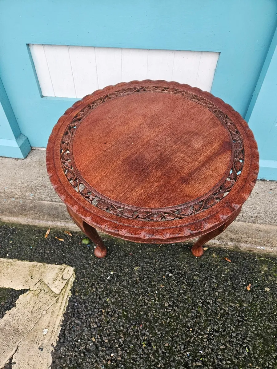 Vintage Round Table - Image 3