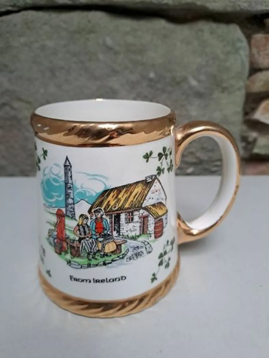 Vintage Carrigaline mug Ireland - Image 1