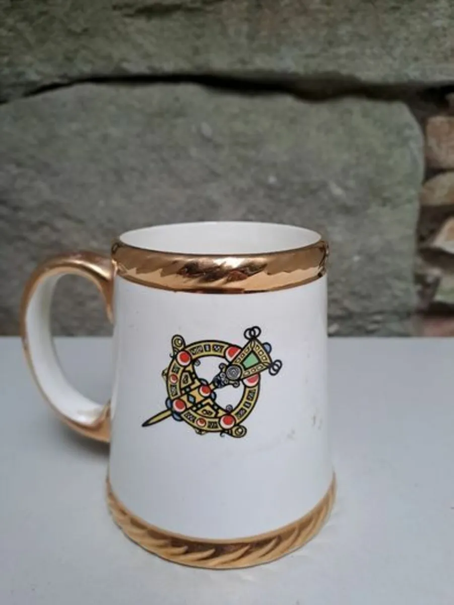 Vintage Carrigaline mug Ireland - Image 3