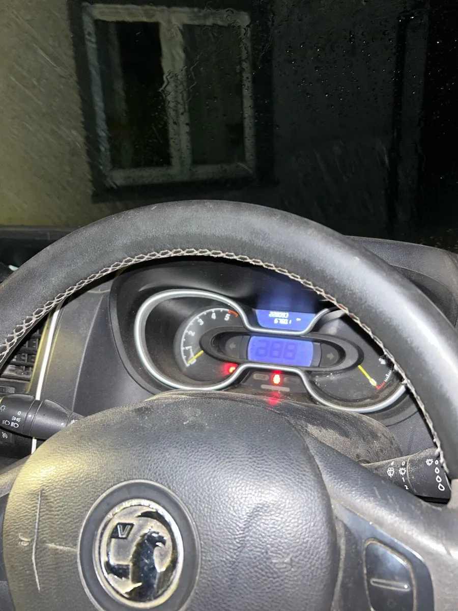 Vauxhall Vivaro Sportive LWB - Image 3