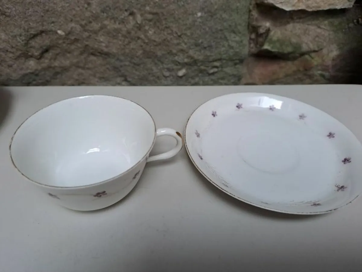 Purple flower teacup and saucer - Image 3