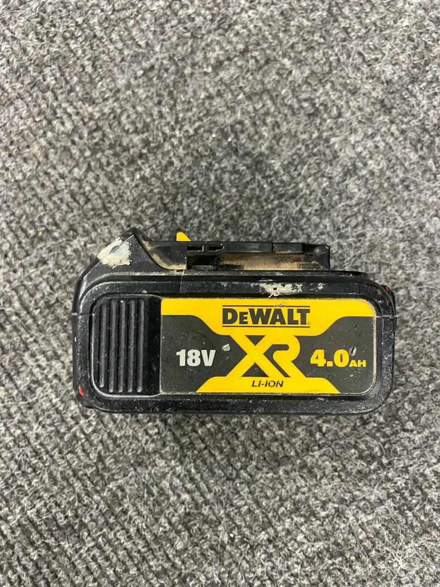 Dewalt 4AH Battery - Image 1