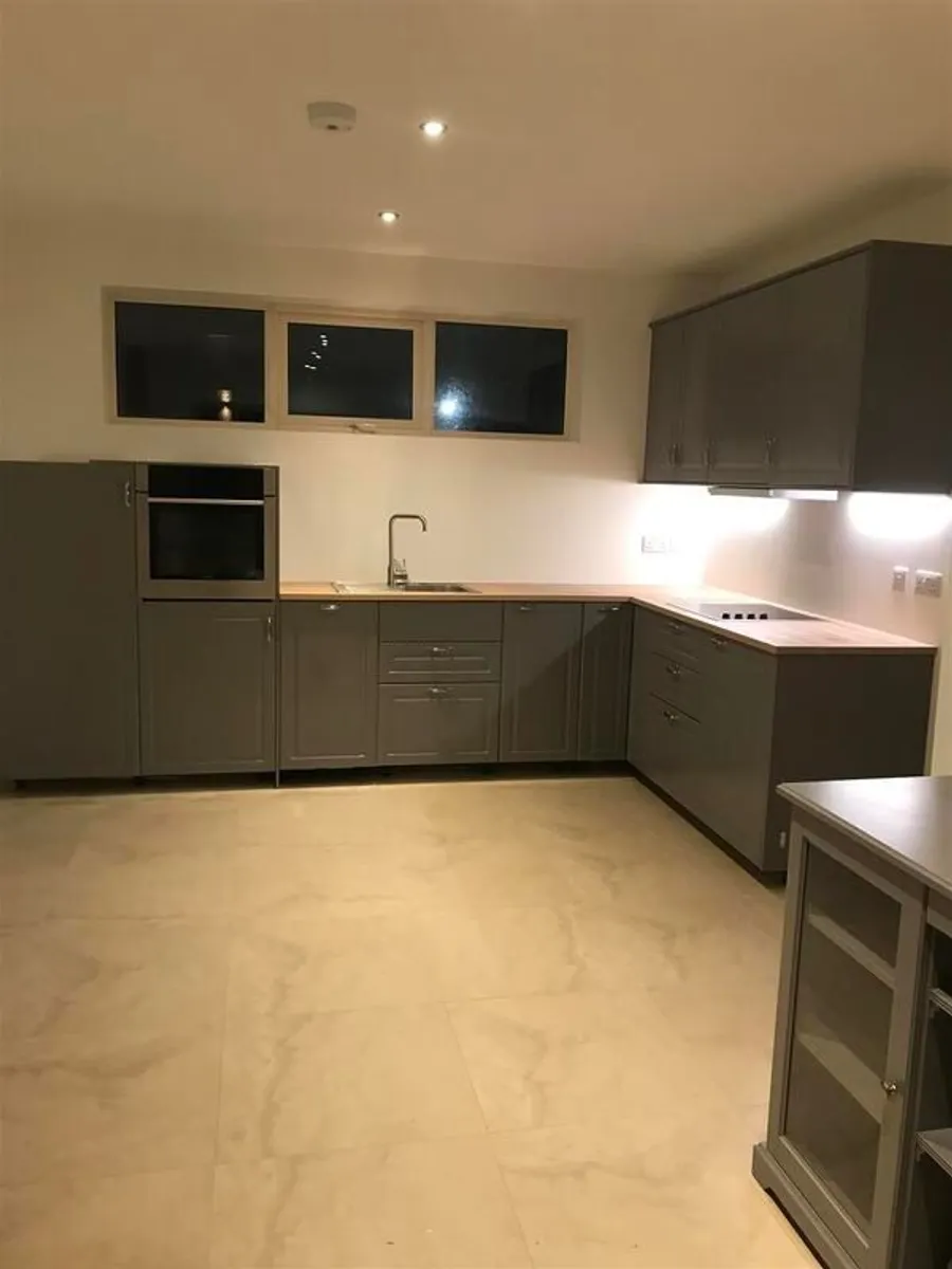 Kitchen Appliances - Image 1