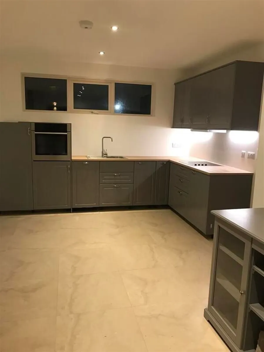 Kitchen Appliances - Image 3