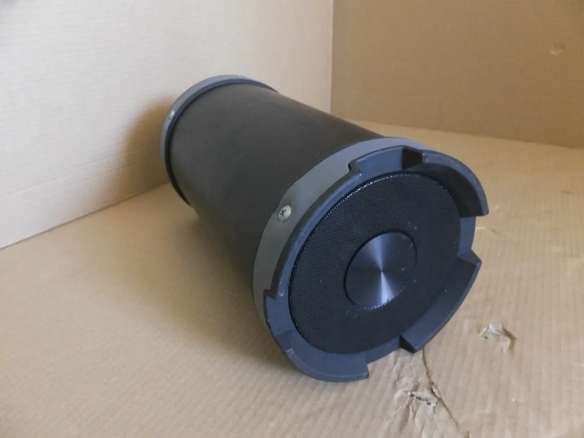 Sonarto bluetooth, TF card, AUX speaker - Image 1