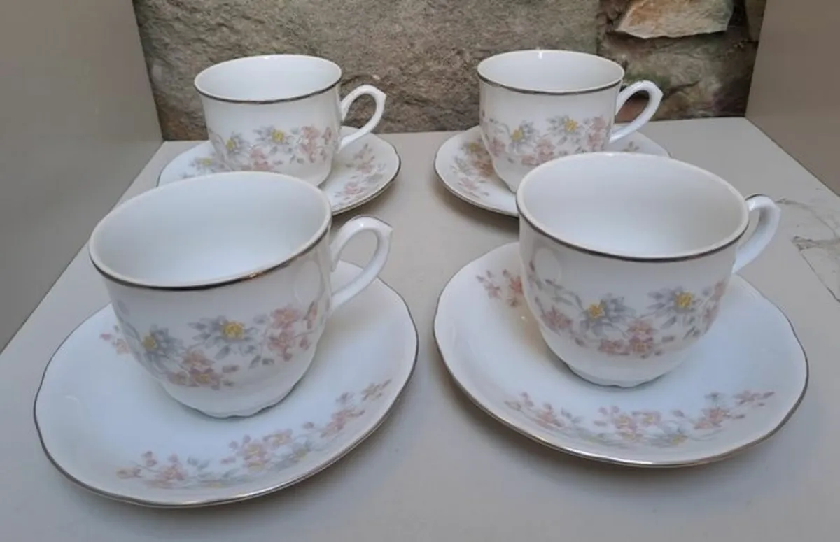 Vintage cups and saucers Chechoslovakia - Image 1