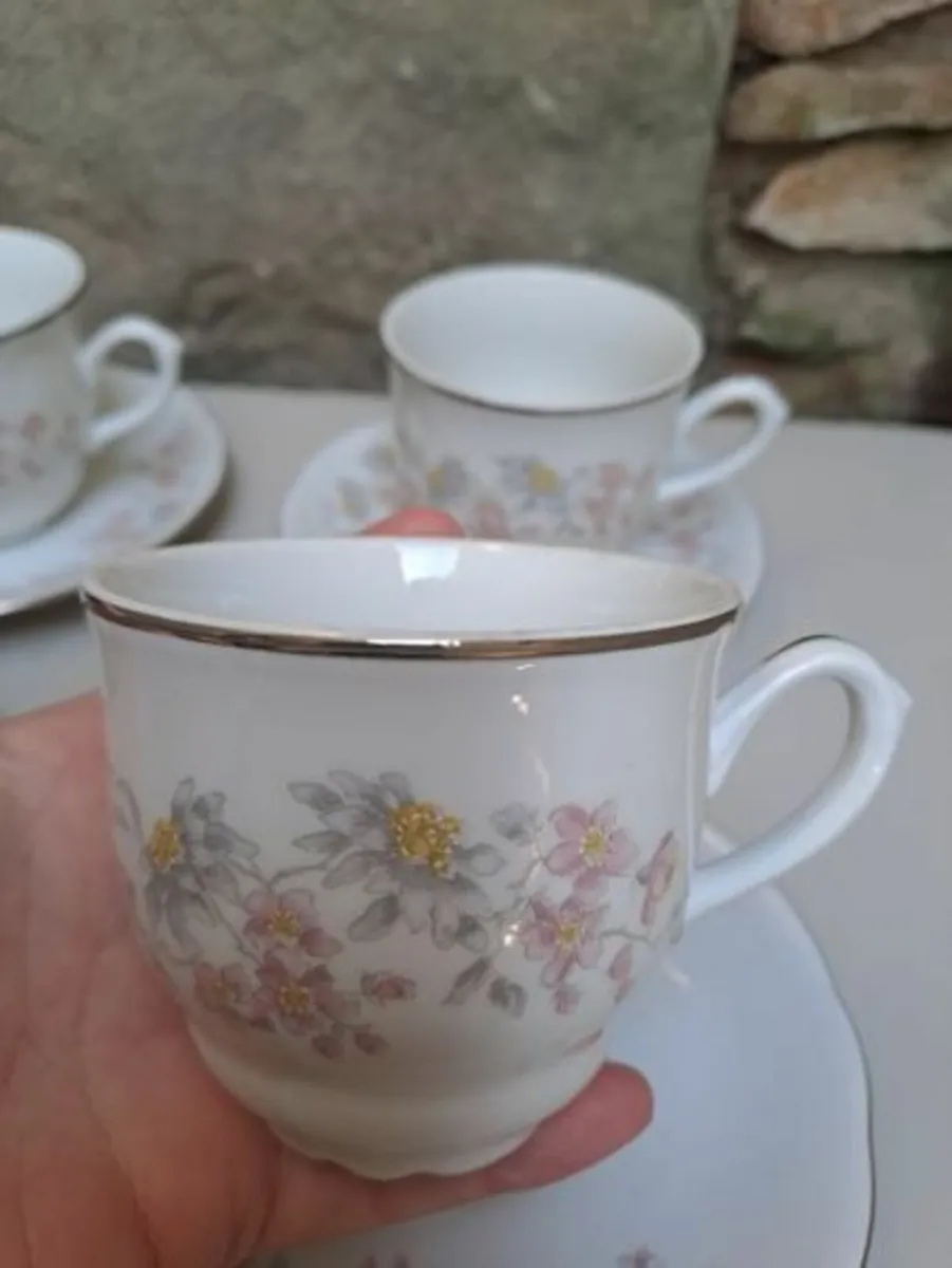 Vintage cups and saucers Chechoslovakia - Image 4