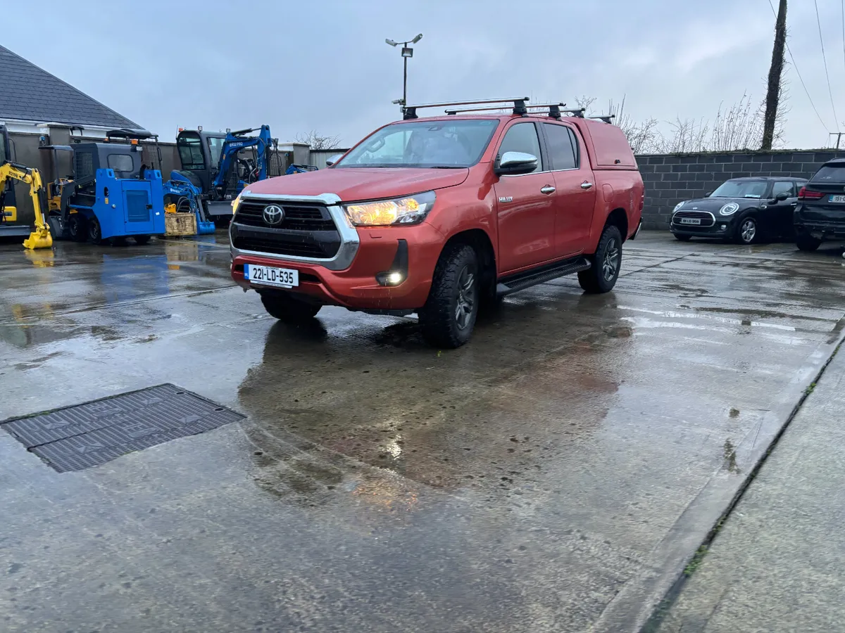 Absolutely lovely Toyota Hilux Crew Cab - Image 1