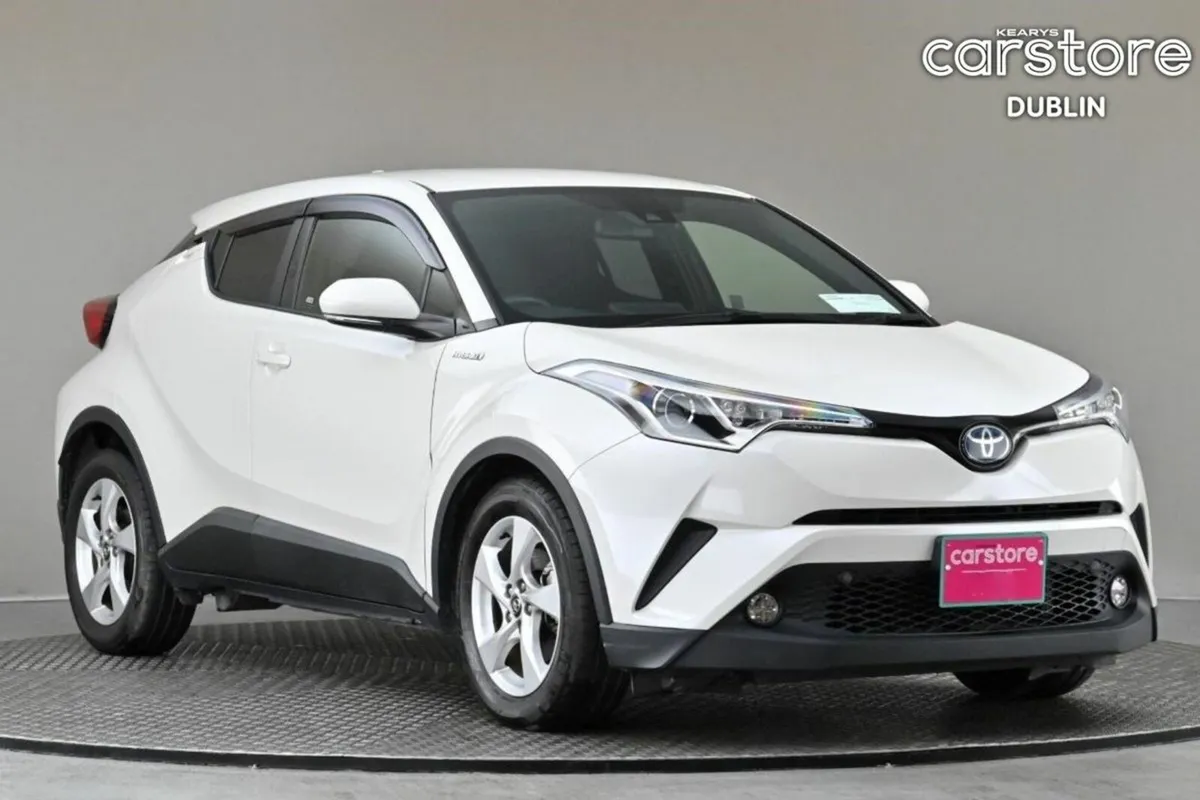 Toyota C-HR **JAN 2026 PRICING NOW** 1.8 HYBRID ** - Image 1