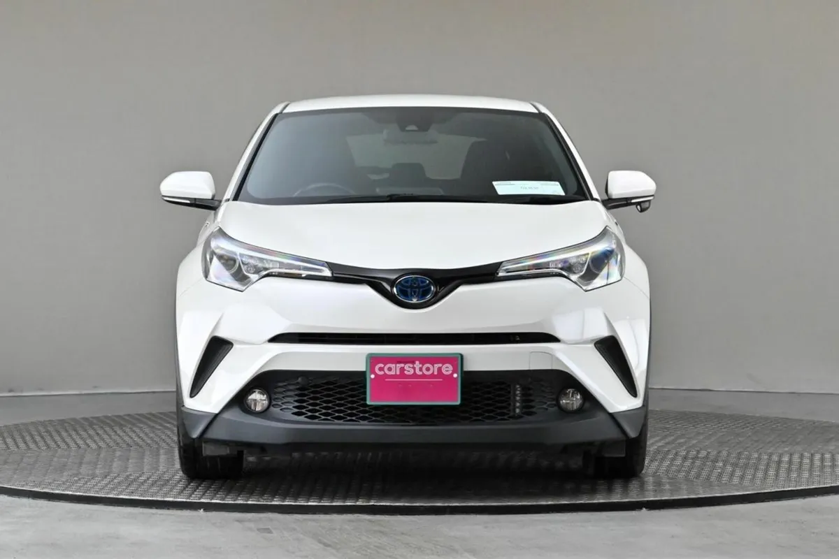 Toyota C-HR **JAN 2026 PRICING NOW** 1.8 HYBRID ** - Image 2