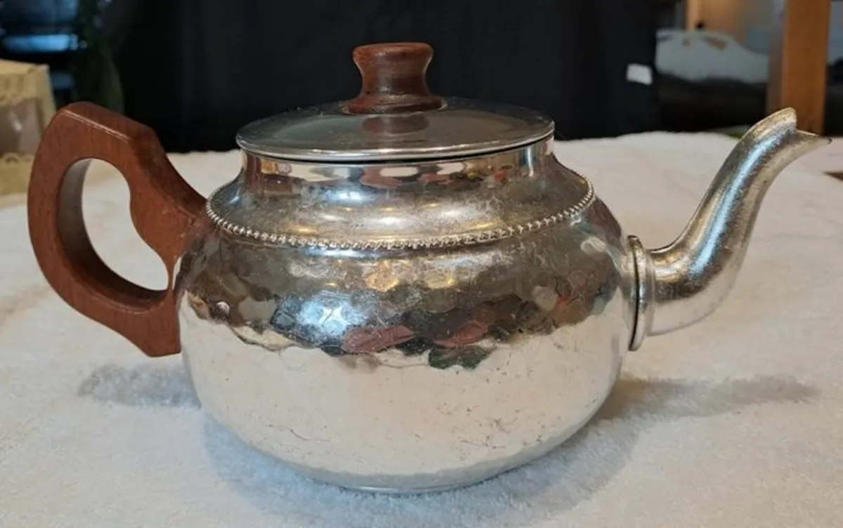 Vintage teapot SONA - Image 1