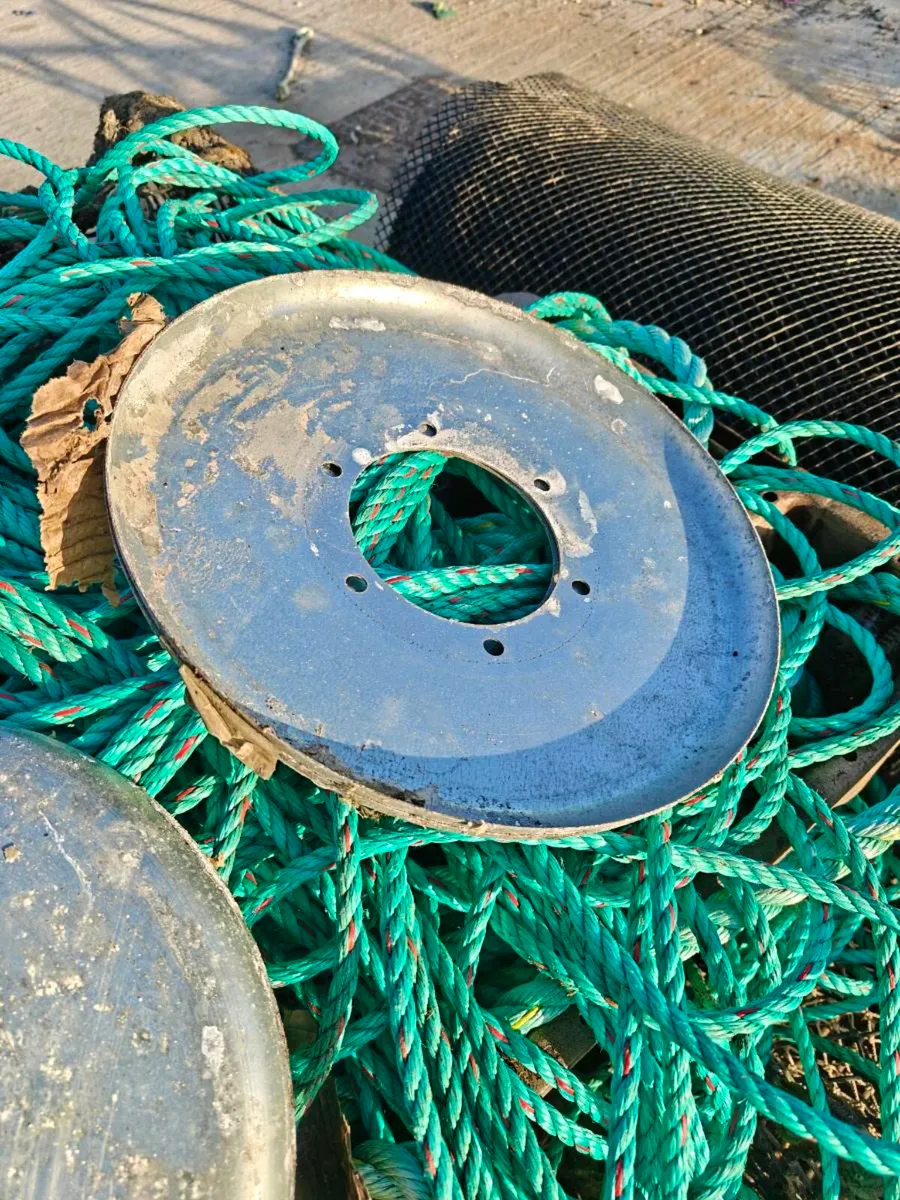 Wear plates for hauler - Image 3