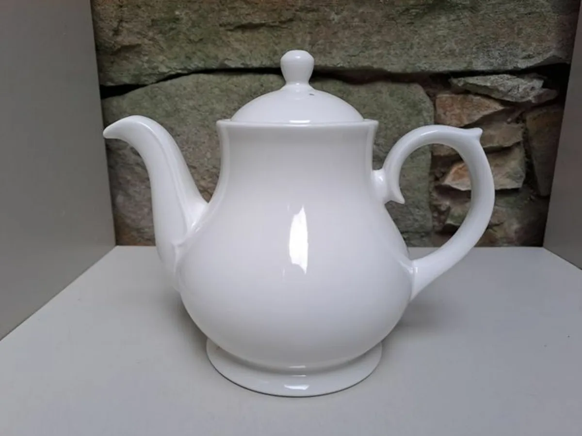 Churchill Teapot England - Image 1