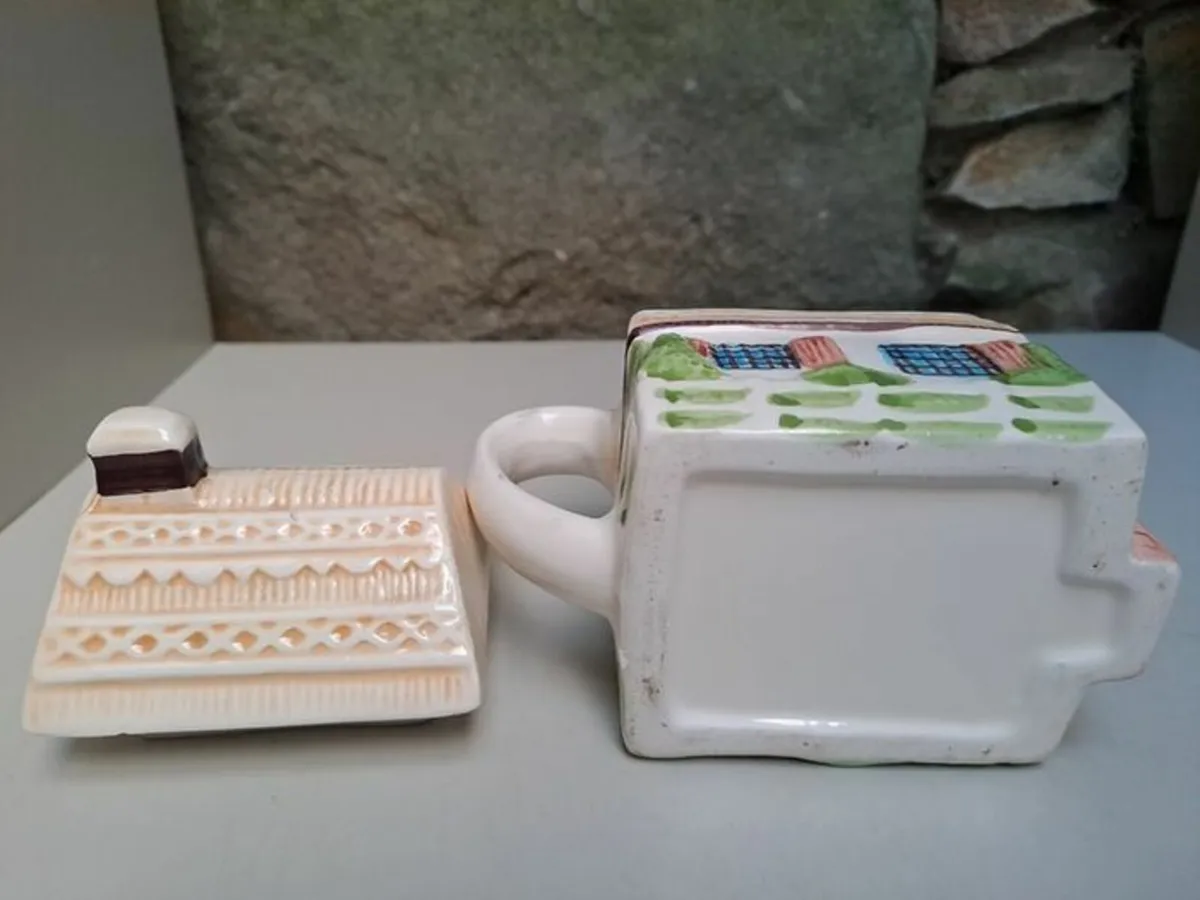 English Cottage teapot - Image 4