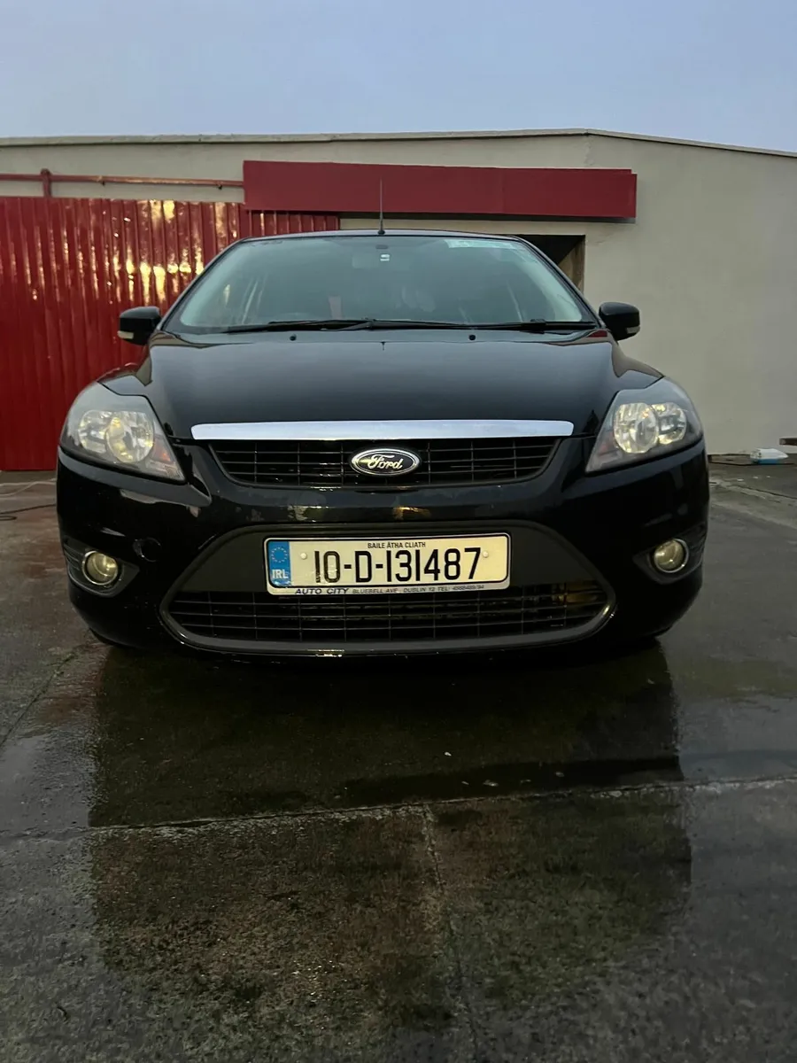 Ford Focus 2010 - Image 1