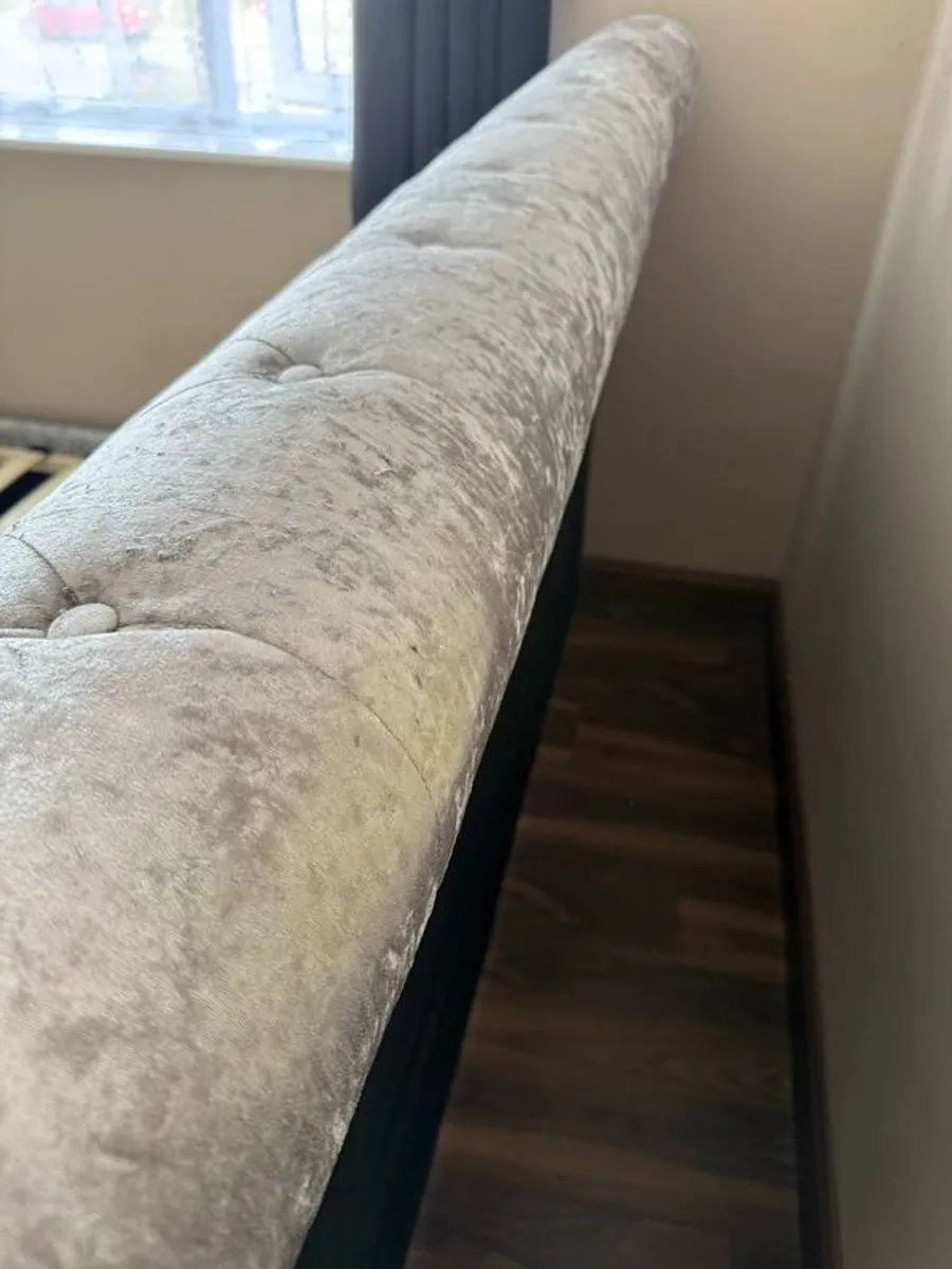 King Size Crushed Velvet Bed - Image 3